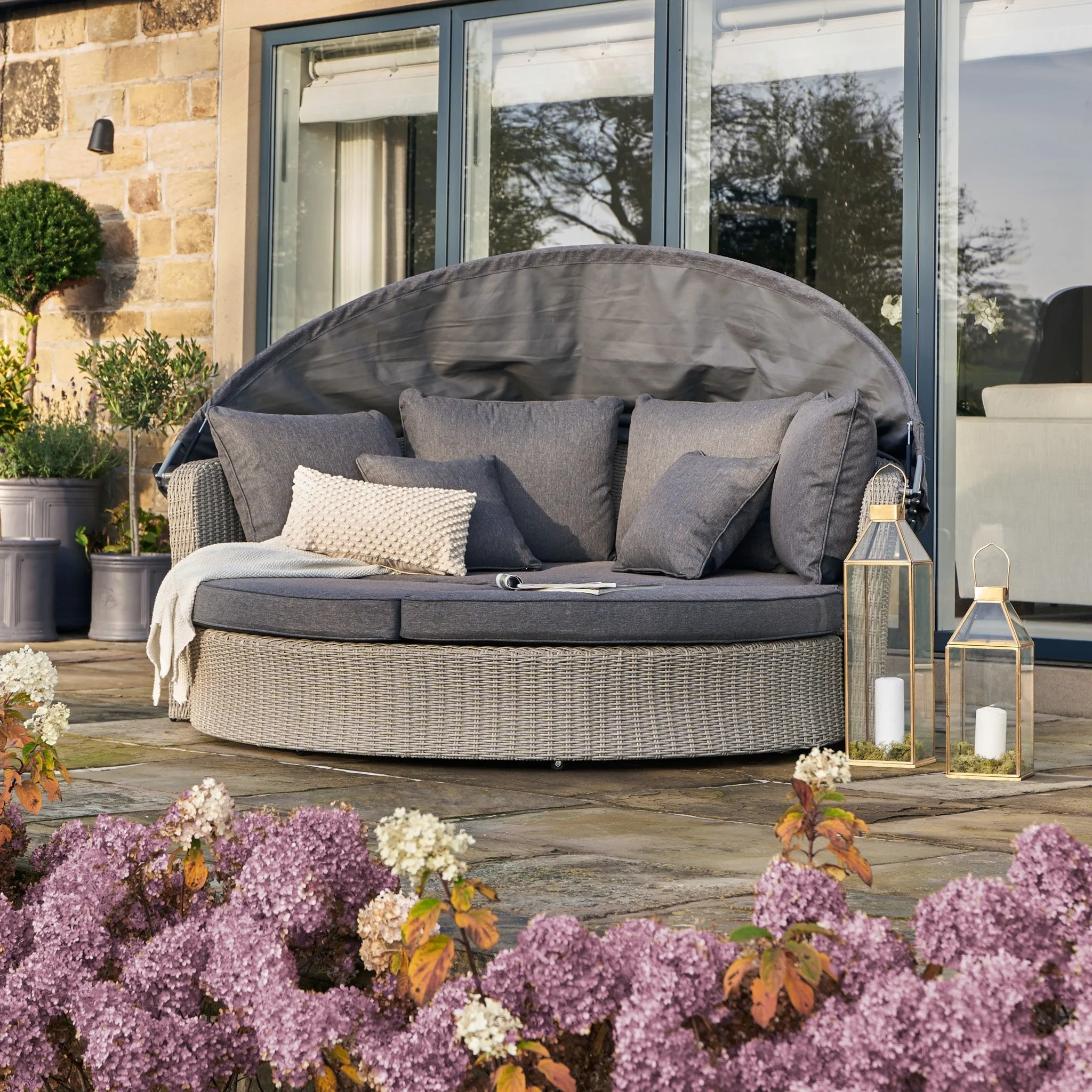 Bermuda Daybed in Stone Grey