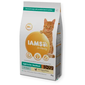 Iams for Vitality Light in fat/Sterilised Adult/Senior Fresh Chicken 2kg
