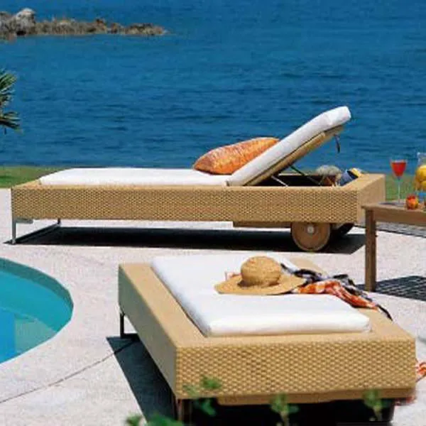 Outdoor Furniture - Sun Lounger - Cube